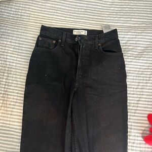 Black High-Waisted Jeans